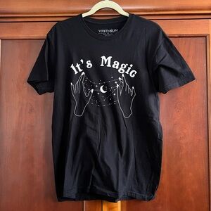 Fifth Sun It’s Magic Graphic Tee Medium